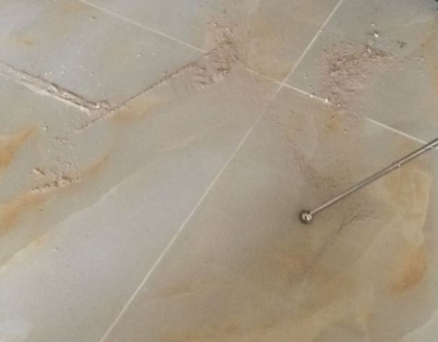 永安瓷砖空鼓维修公司分享粘合剂选择不当在瓷砖铺贴过程中可能导致以下问题